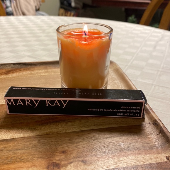 Mary Kay Ultimate Mascara!💓 - Picture 1 of 2